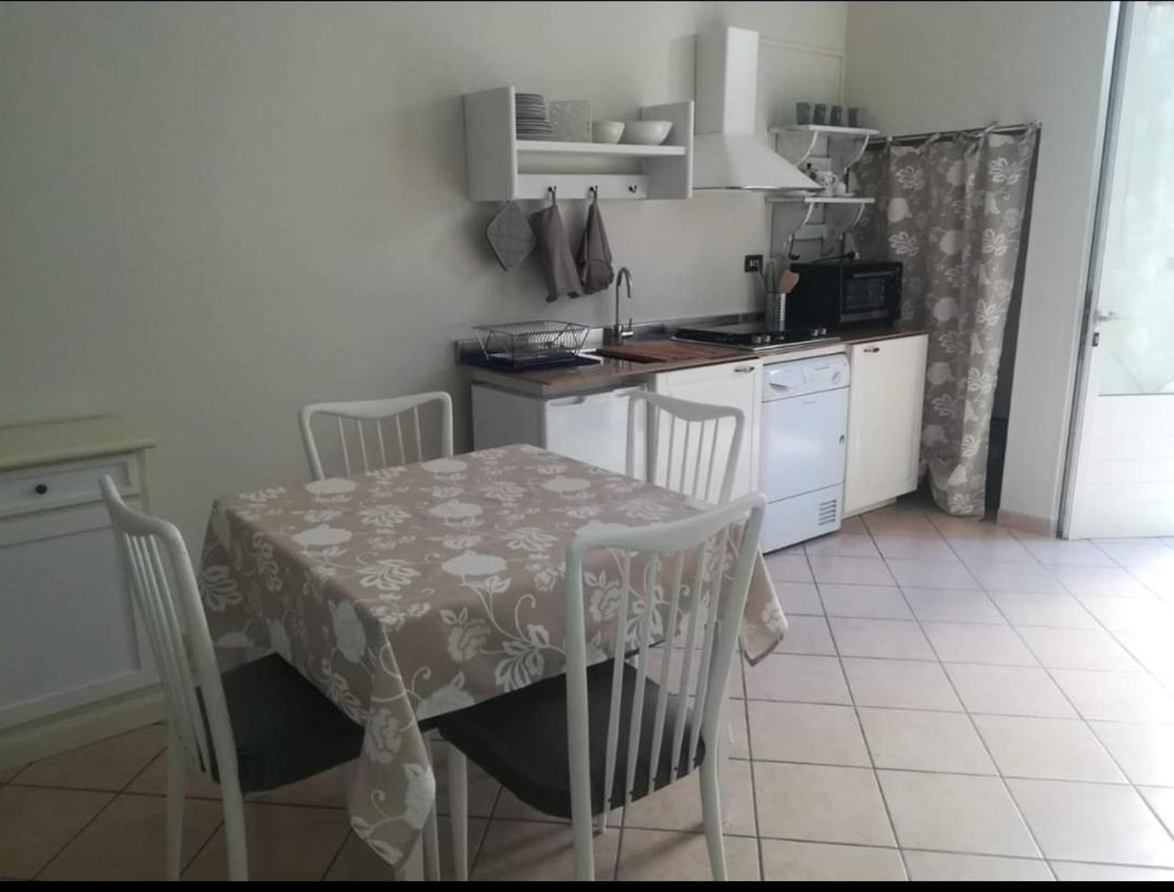 Clasa Vacanza Martina Franca Bagian luar foto